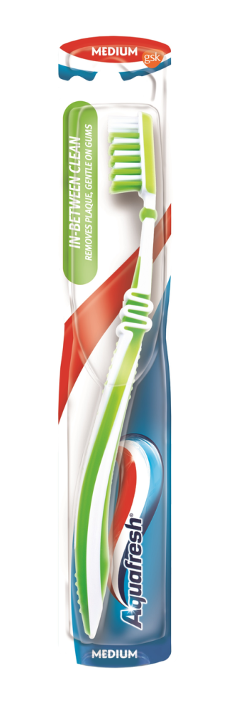 Зубная щетка Aquafresh Flex Direct средняя жесткость