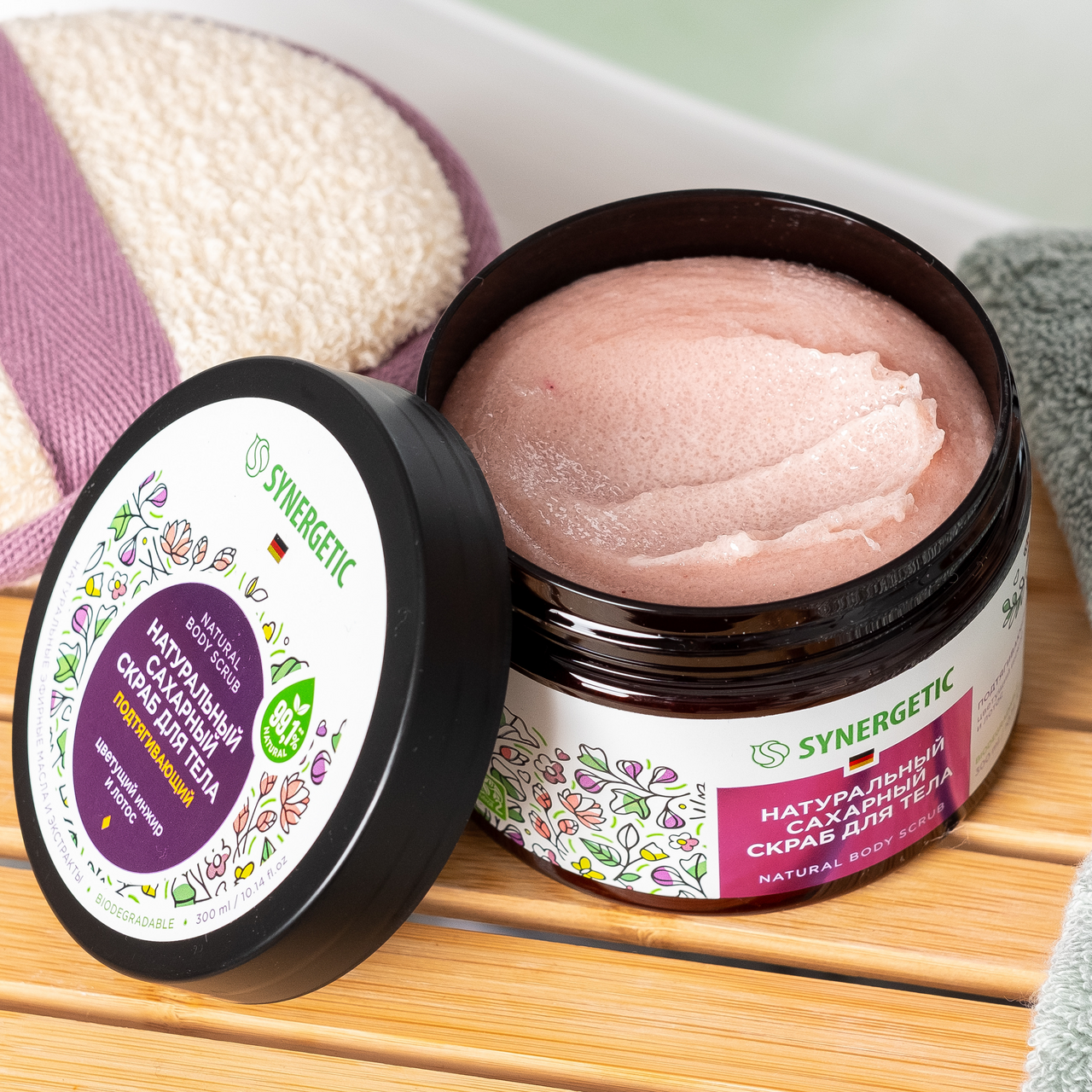 Скраб для тела Synergetic Цветущий инжир и лотос подтягивающий, 300мл